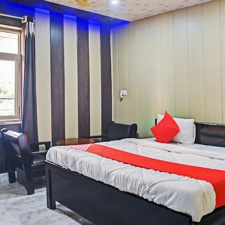 Oyo 62241 Swastik Garden Hotel Dhampur Bagian luar foto