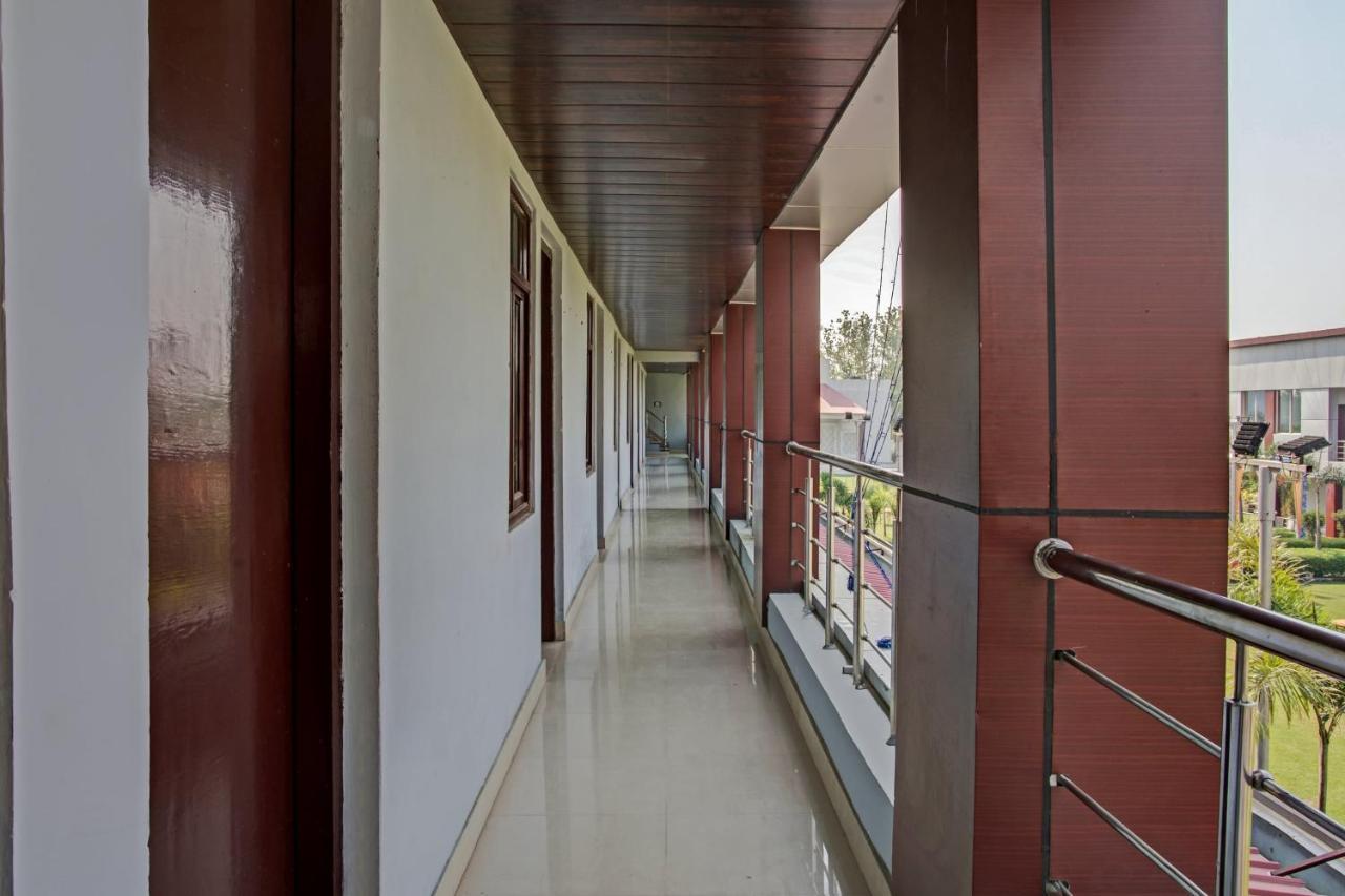 Oyo 62241 Swastik Garden Hotel Dhampur Bagian luar foto