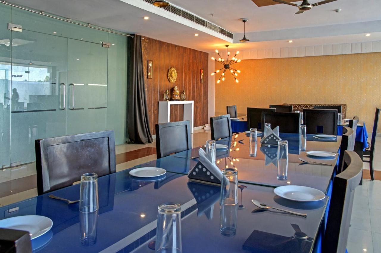 Oyo 62241 Swastik Garden Hotel Dhampur Bagian luar foto