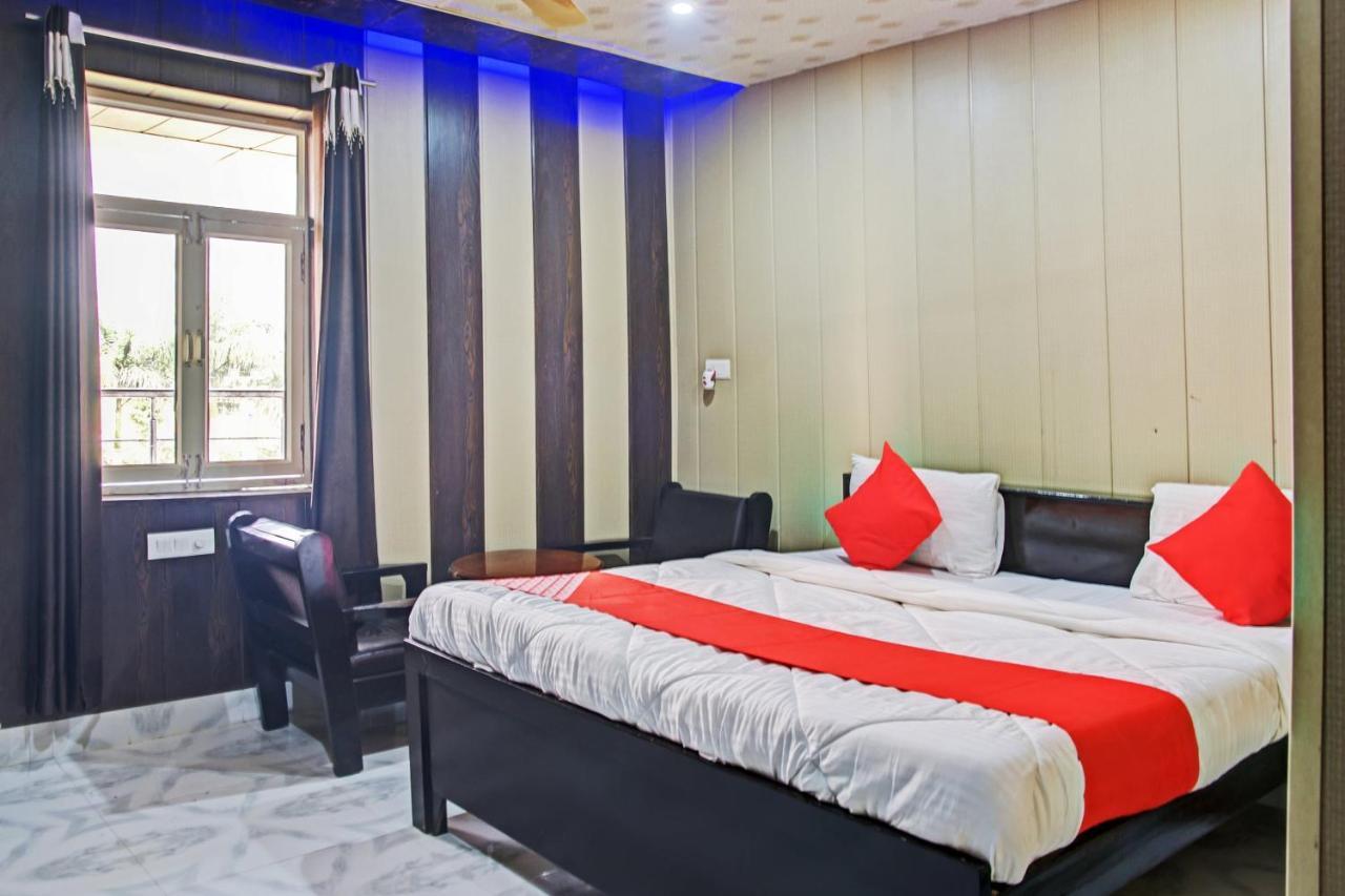 Oyo 62241 Swastik Garden Hotel Dhampur Bagian luar foto